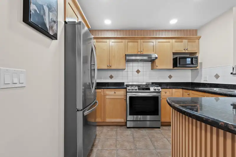 12 11331 CAMBIE ROAD - photo 2 of 38