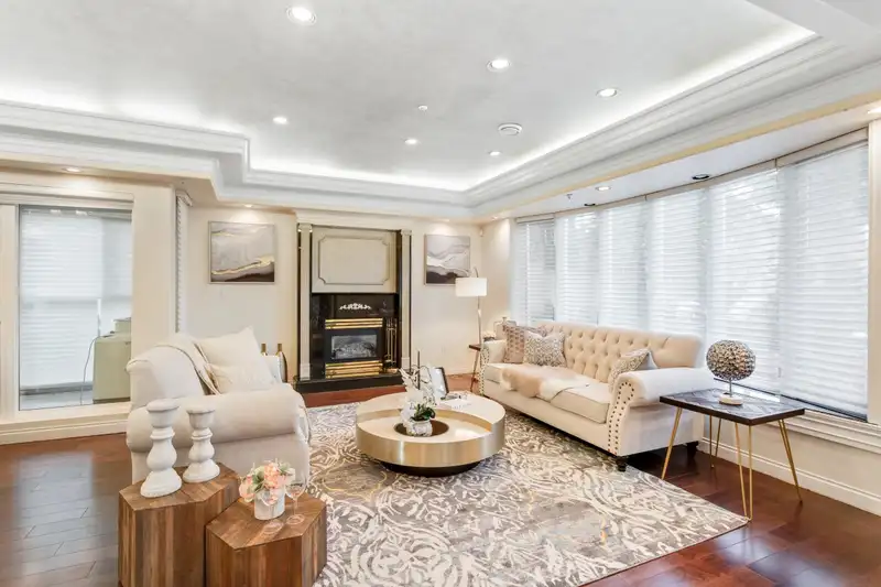 1088 W 42ND AVENUE - photo 4 of 39