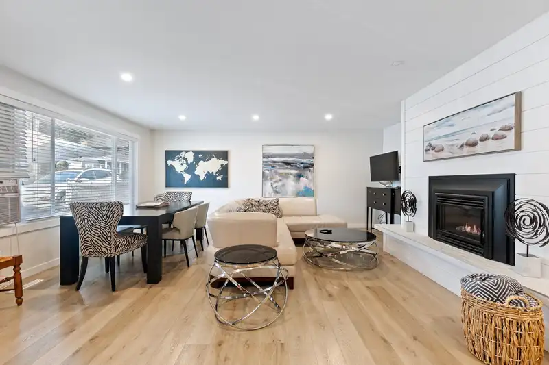 395 ALDER STREET - photo 3 of 31