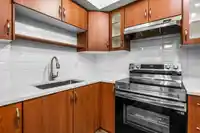 104 160 SHORELINE CIRCLE - thumbnail 3