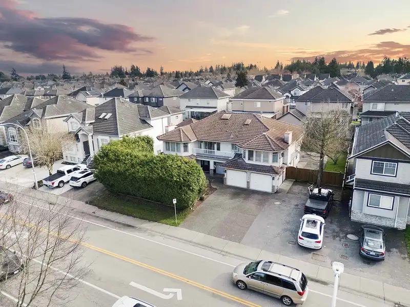 12604 68 AVENUE - photo 1 of 38