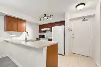 212 10088 148TH STREET - thumbnail 3