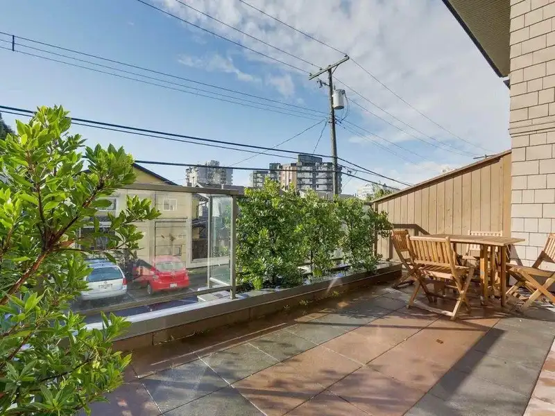 7 215 E 4 STREET - photo 3 of 22