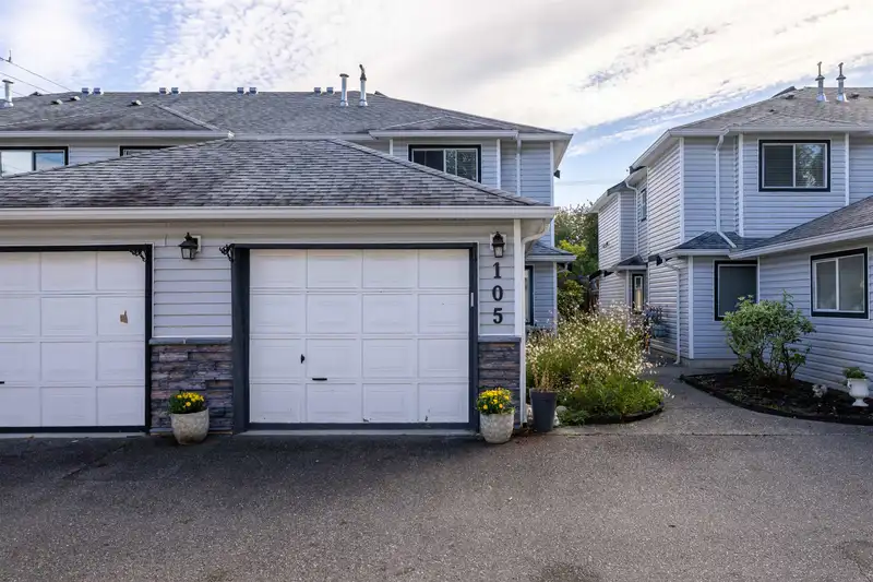 105 9507 208 STREET - photo 1 of 31