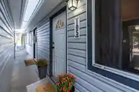 105 9507 208 STREET - thumbnail 3
