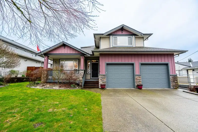 21118 123 AVENUE - photo 1 of 40