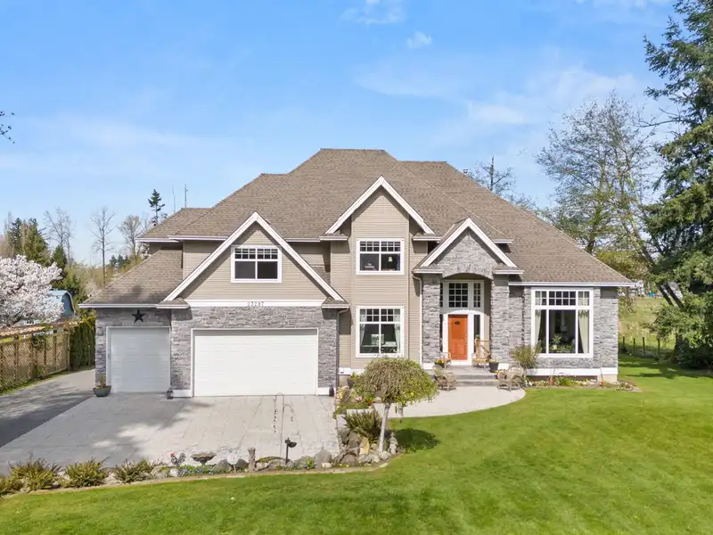 23287 OLD YALE ROAD - photo 1 of 40