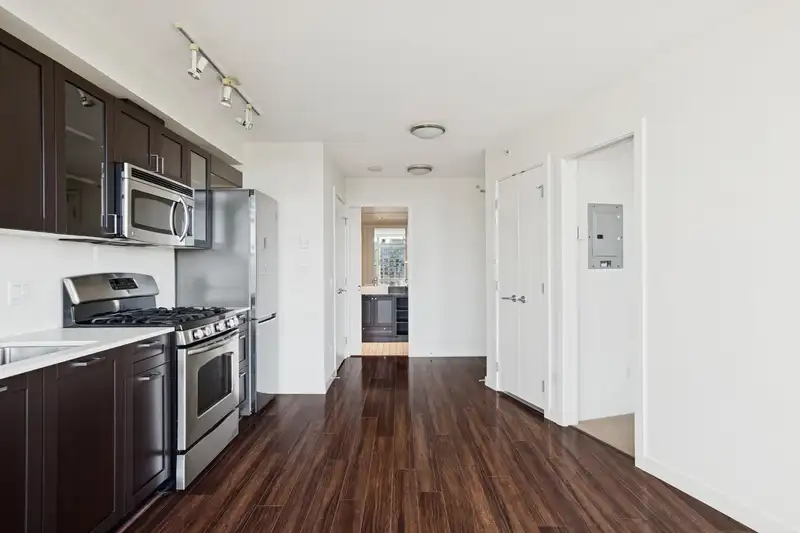 1010 4815 ELDORADO MEWS - photo 2 of 19