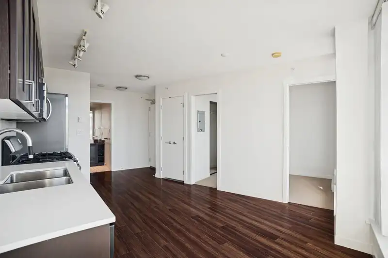 1010 4815 ELDORADO MEWS - photo 3 of 19