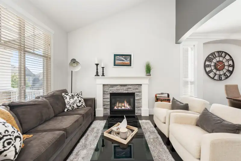 6929 197A STREET - photo 3 of 40