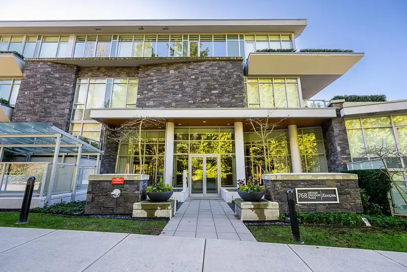 401 768 ARTHUR ERICKSON PLACE - photo 3 of 37