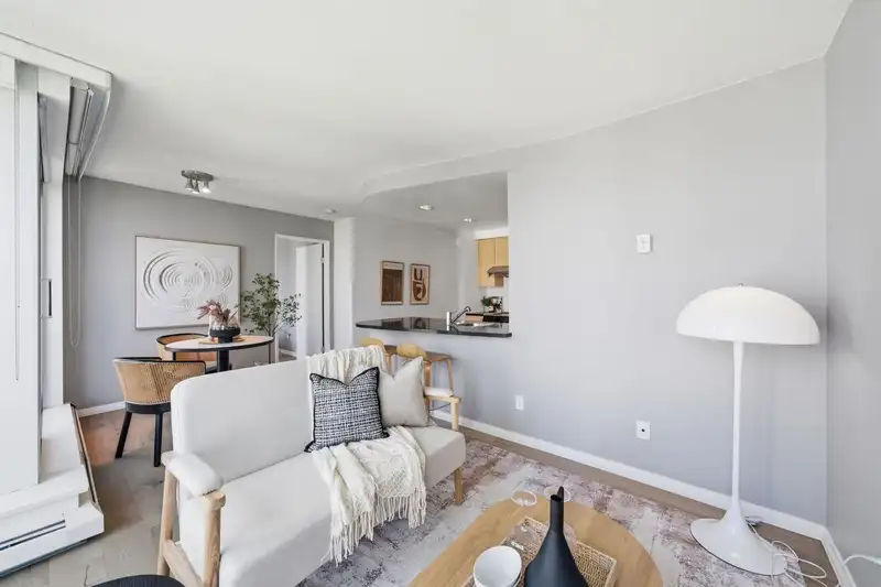 1203 1008 CAMBIE STREET - photo 2 of 26