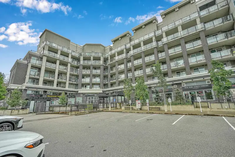 505 20826 72 AVENUE - photo 1 of 36