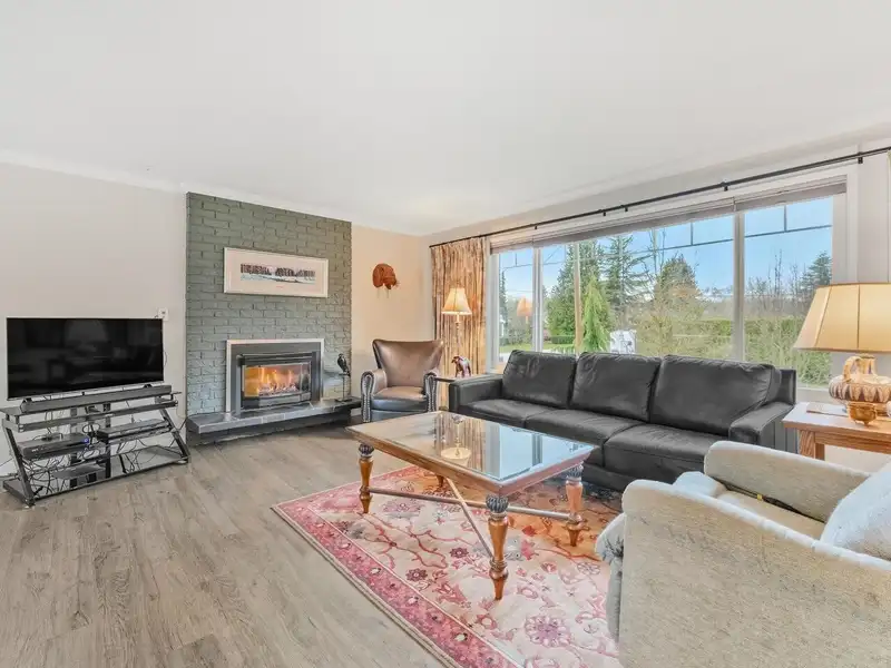8884 HADDEN STREET - photo 2 of 40