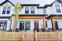 20482 76 AVENUE - thumbnail 1