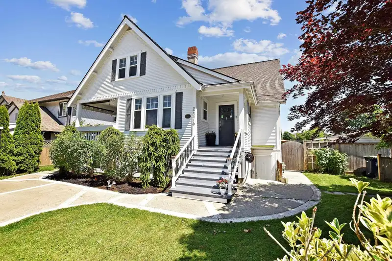 2674 272A STREET - photo 1 of 38