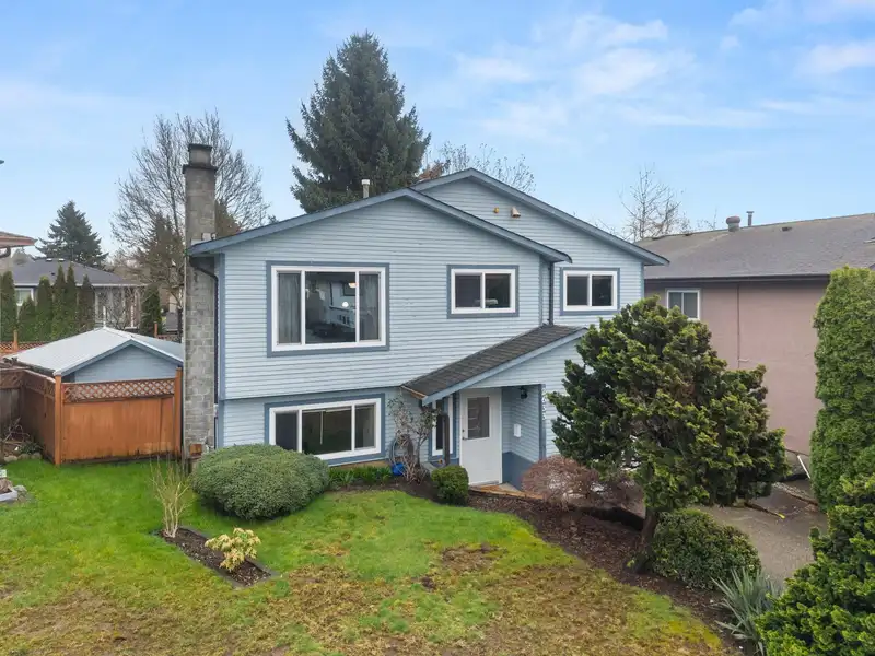 2633 WILDWOOD COURT - photo 1 of 36