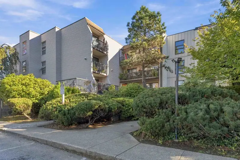 106 15288 100 AVENUE - photo 2 of 27