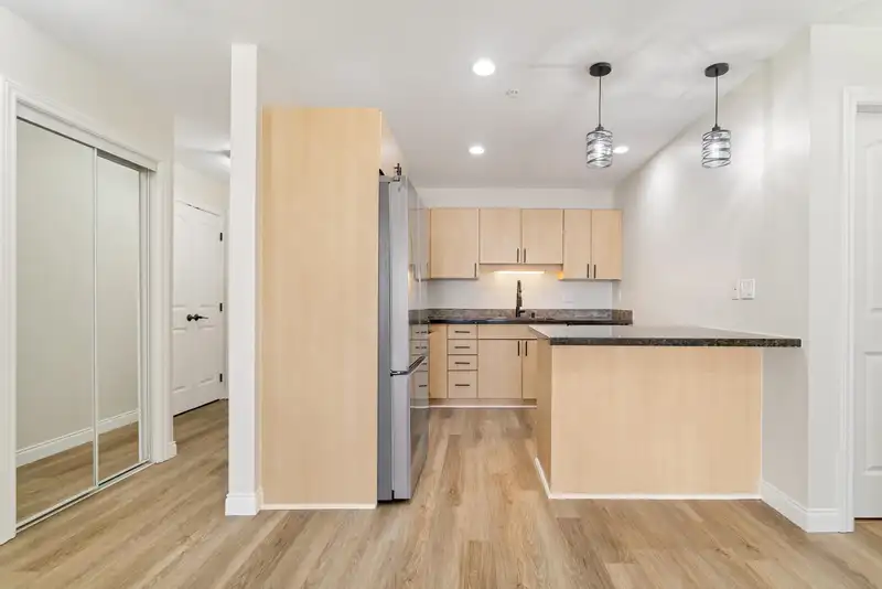 115 19774 56 AVENUE - photo 3 of 22