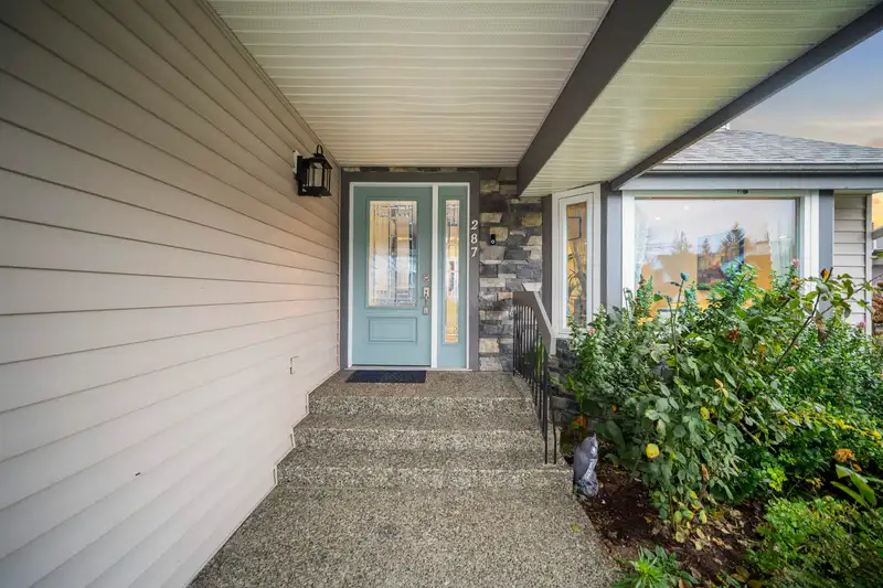 287 SANTIAGO STREET - photo 3 of 34