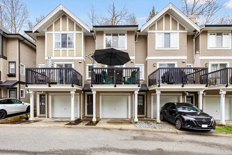 62 20176 68 AVENUE - photo 1 of 26