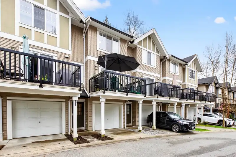 62 20176 68 AVENUE - photo 2 of 26
