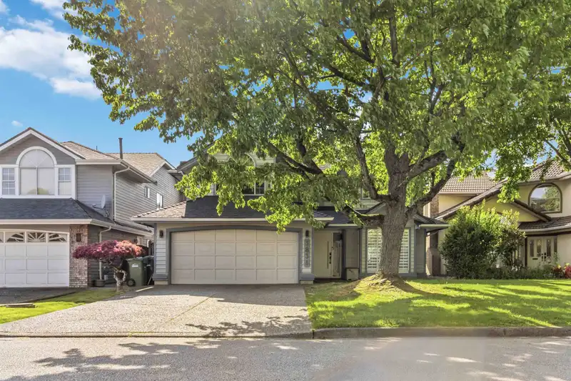 3831 CUNNINGHAM DRIVE - photo 1 of 28