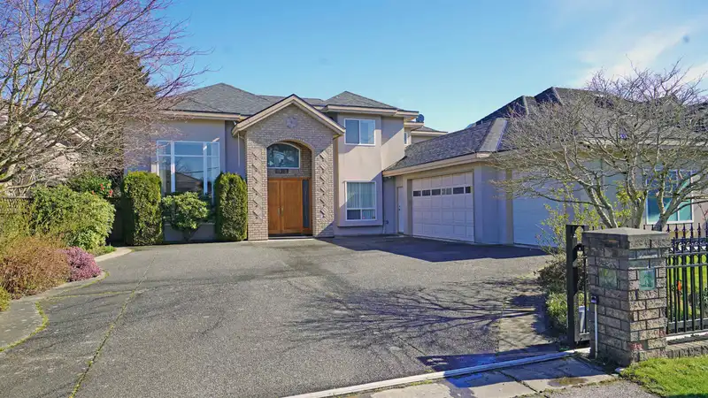 9128 DIAMOND ROAD - photo 1 of 17