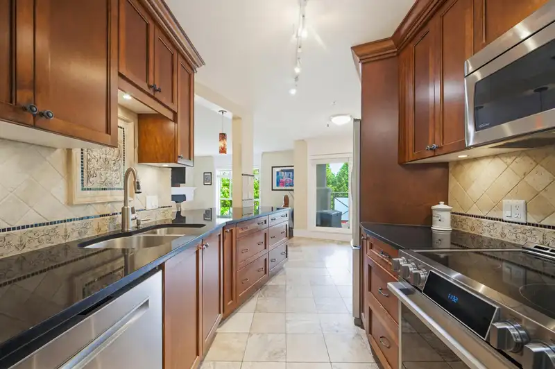 305 15150 29A AVENUE - photo 1 of 28