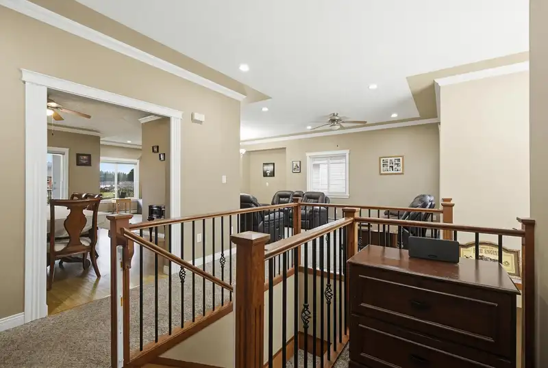 8727 HARGITT PLACE - photo 4 of 40
