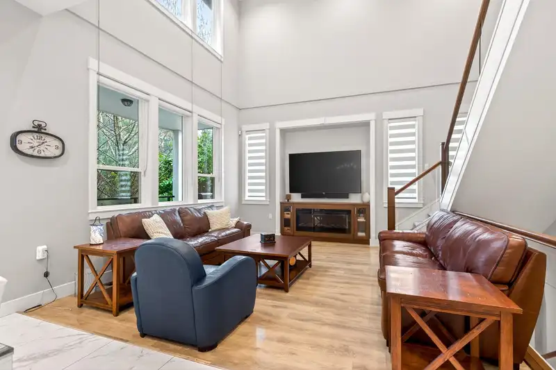 44 3295 SUNNYSIDE ROAD - photo 4 of 40