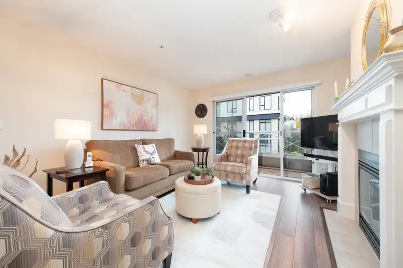 211 20217 MICHAUD CRESCENT - photo 4 of 24