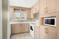 8076 139A STREET - thumbnail 13