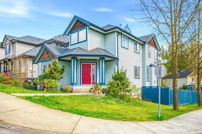 23800 KANAKA WAY - photo 1 of 40
