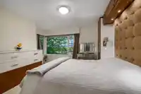2391 OAK STREET - thumbnail 12