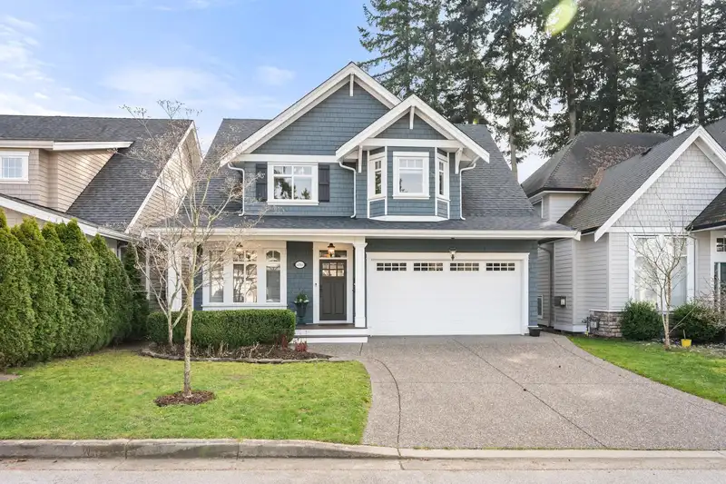 14860 34 AVENUE - photo 1 of 40