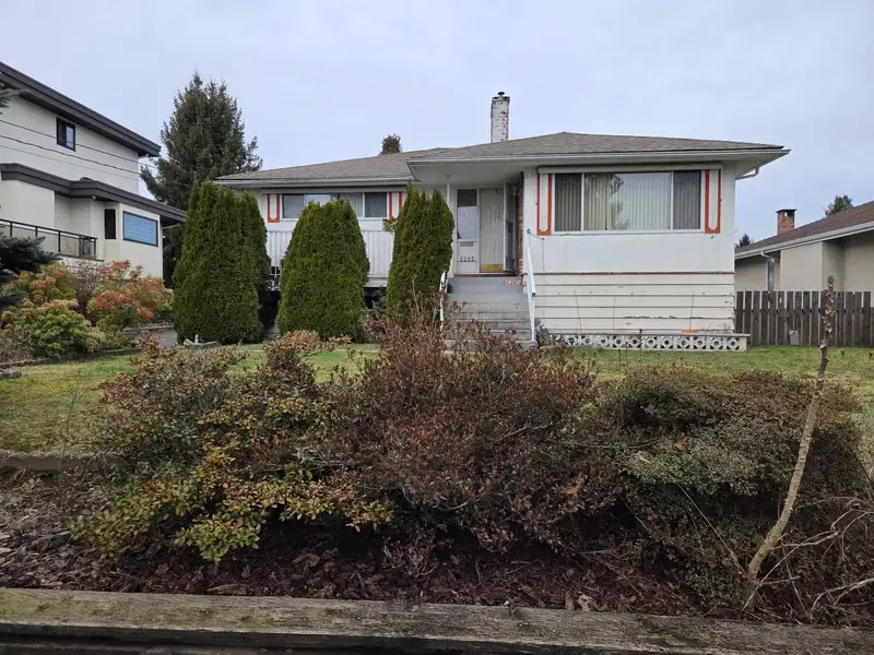 6285 AUBREY STREET - photo 1 of 1