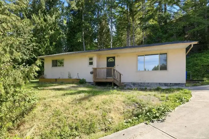 5754 TROUT LAKE ROAD - photo 1 of 23