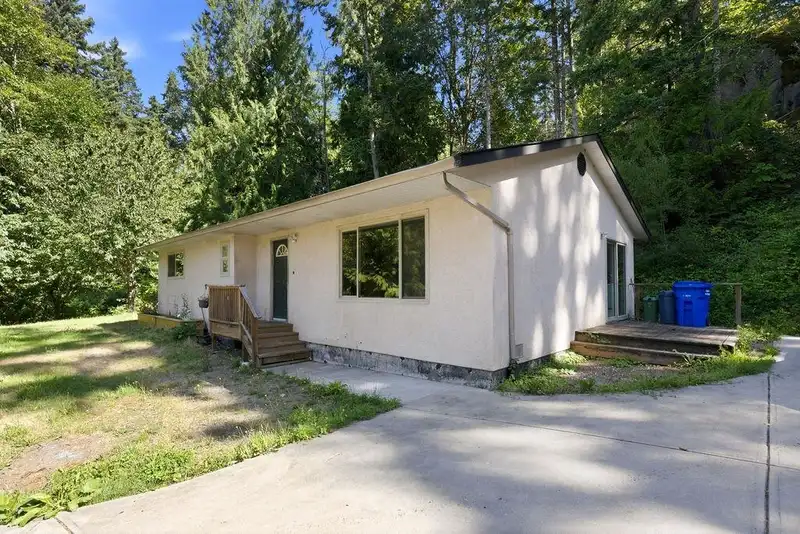 5754 TROUT LAKE ROAD - photo 4 of 23