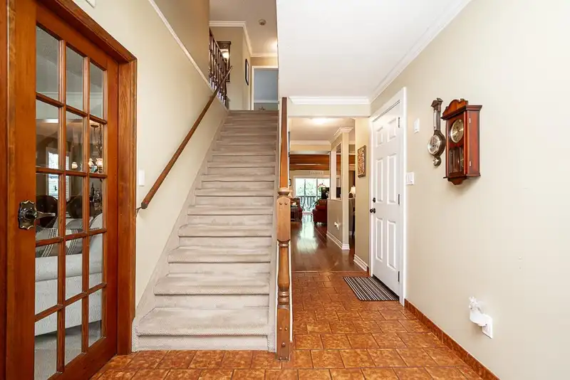 20085 50A AVENUE - photo 3 of 25