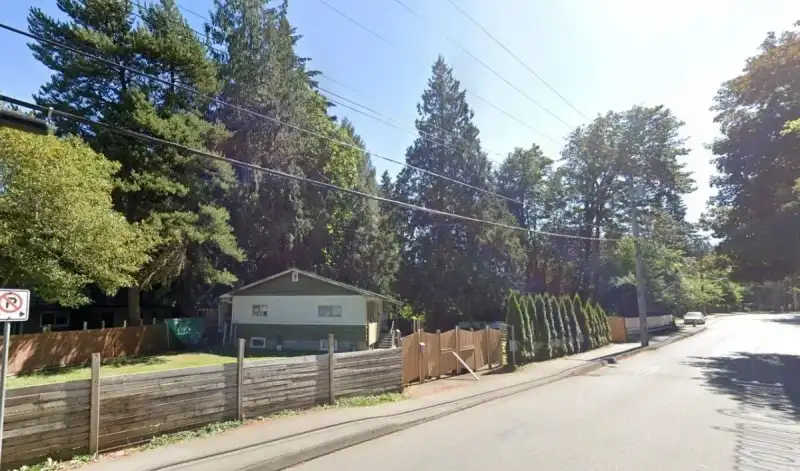 2532 E BOURQUIN CRESCENT - photo 1 of 1