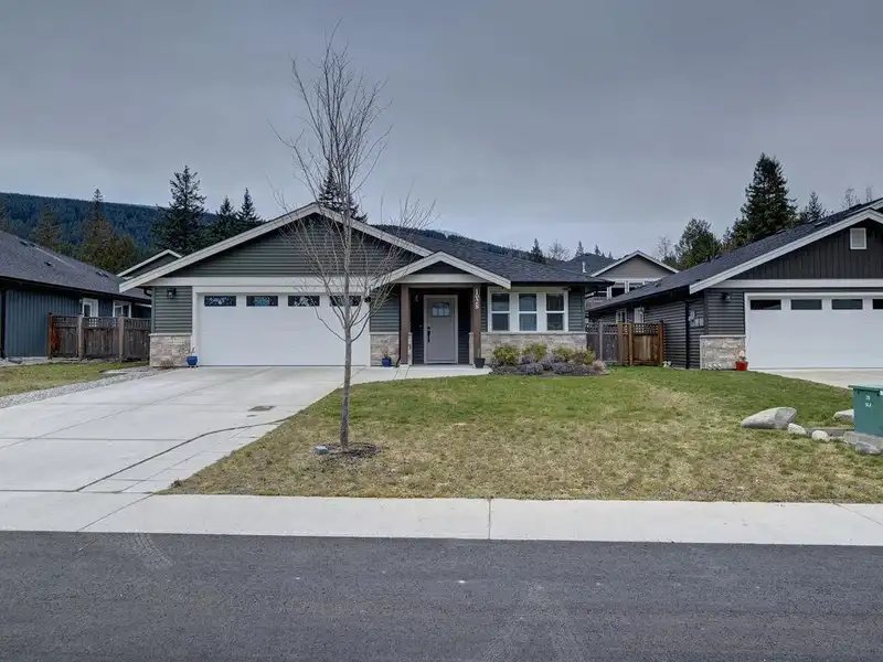 1028 CELIA CRESCENT - photo 1 of 36