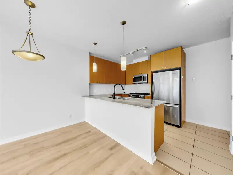 1509 7360 ELMBRIDGE WAY - photo 2 of 34