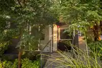 639 VICTORIA DRIVE - thumbnail 2