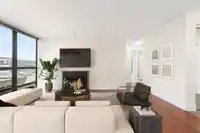 705 2959 GLEN DRIVE - thumbnail 4