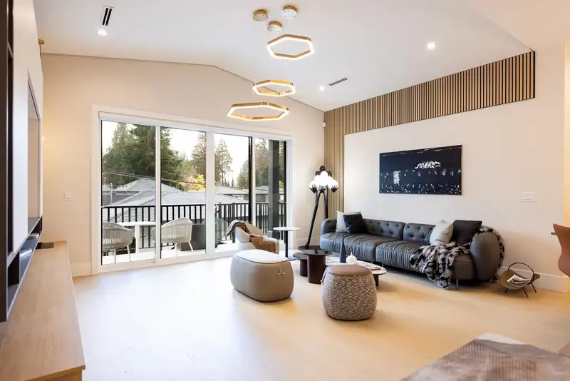 8055 18TH AVENUE - photo 3 of 39
