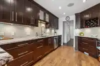 469 CARIBOO CRESCENT - thumbnail 11