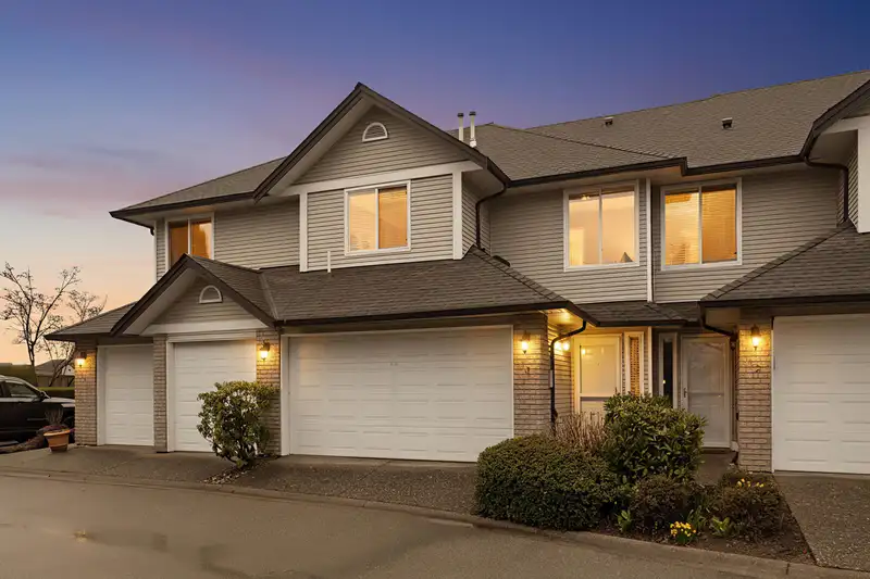 13 1370 RIVERWOOD GATE - photo 1 of 30