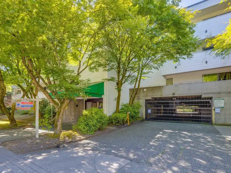 301 8760 WESTMINSTER HIGHWAY - photo 3 of 26