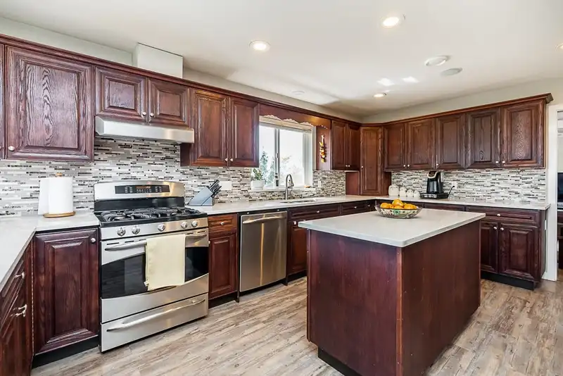 13795 HALE ROAD - photo 4 of 24